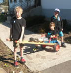 Kinder der Volksschule Buchschachen